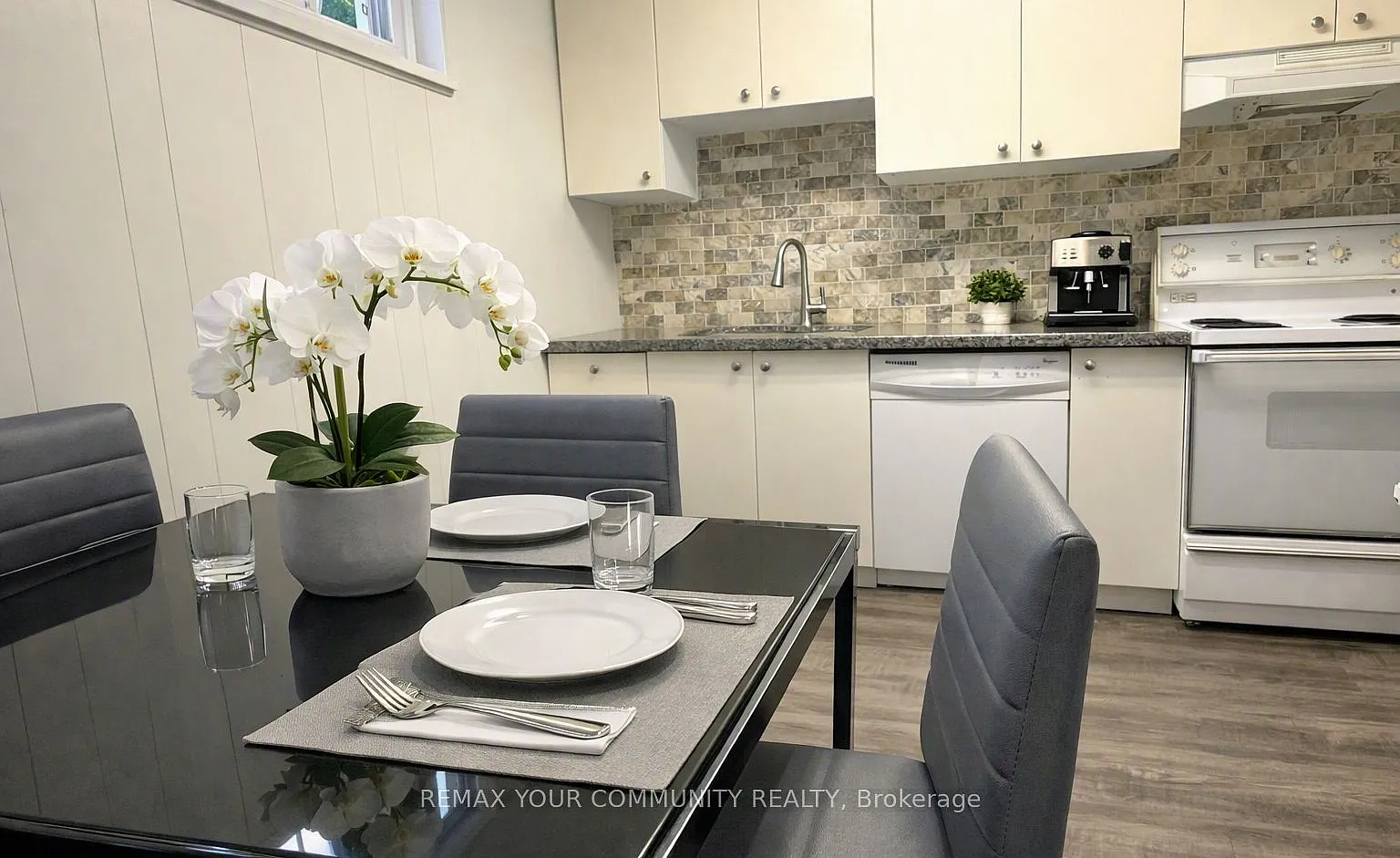 2 bed, $2,290 — Photo 2
