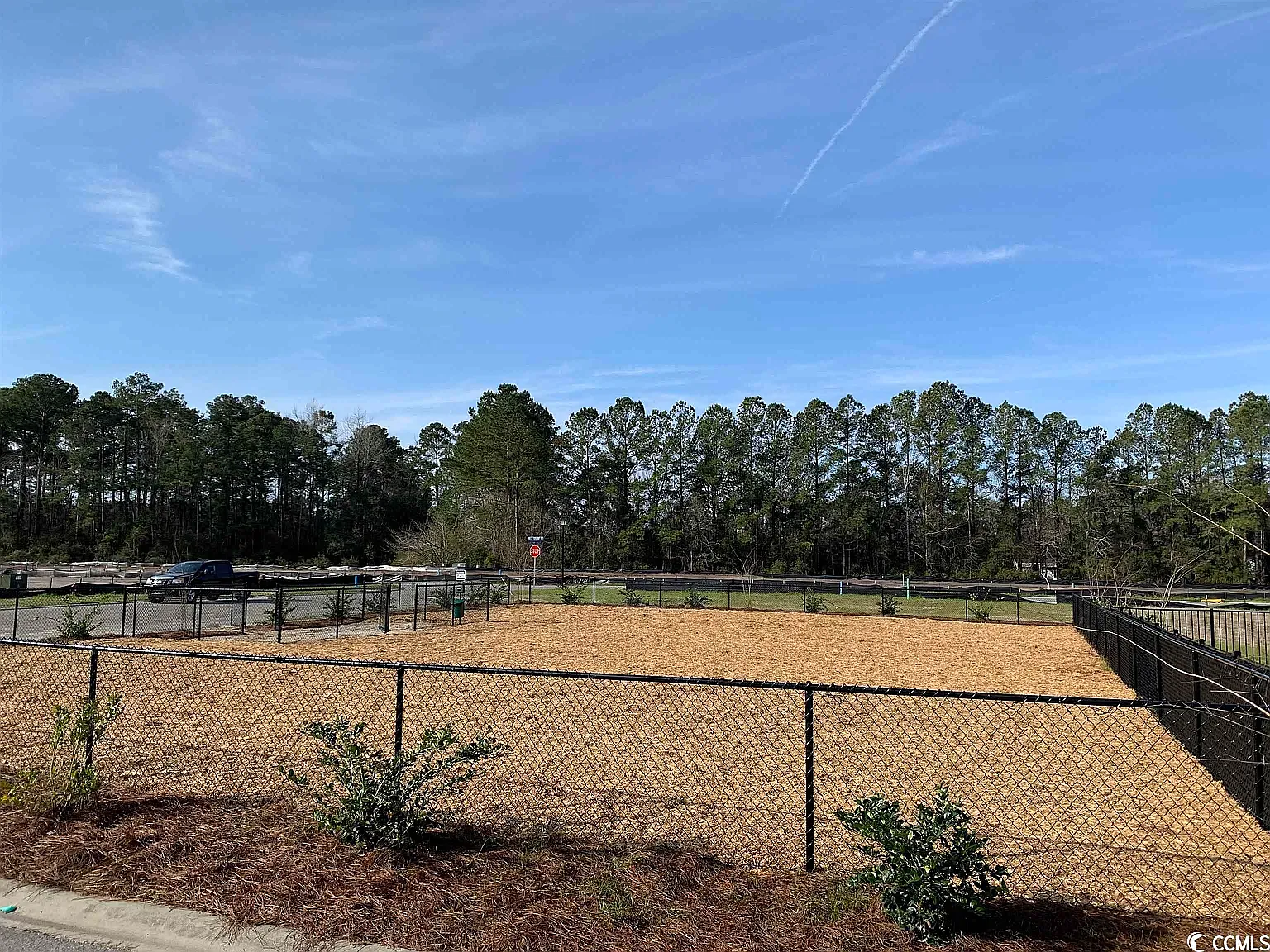 3 bed, 2.5 bath, 1442 sqft, $2,000 — Photo 3
