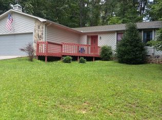 (Undisclosed Address), Fairfield Glade, TN 38558