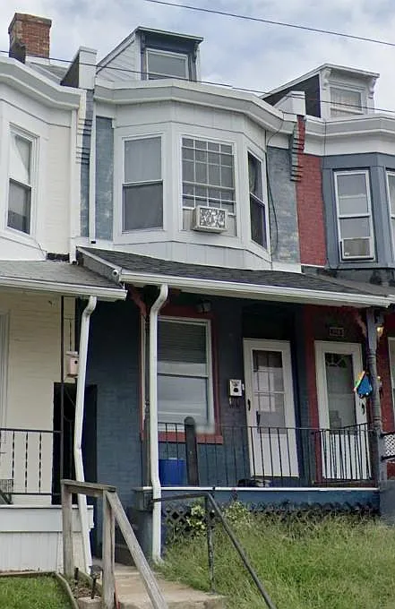 539 Linden St photo 1