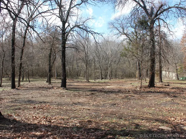 S 335th Loop, Wagoner, OK 74467