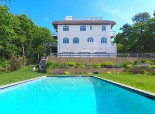 1589 Deerfield Rd, Water Mill, NY 11976