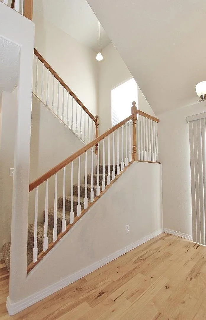 Immaculate Single-Level Home on a Cul-de-Sac — Photo 4