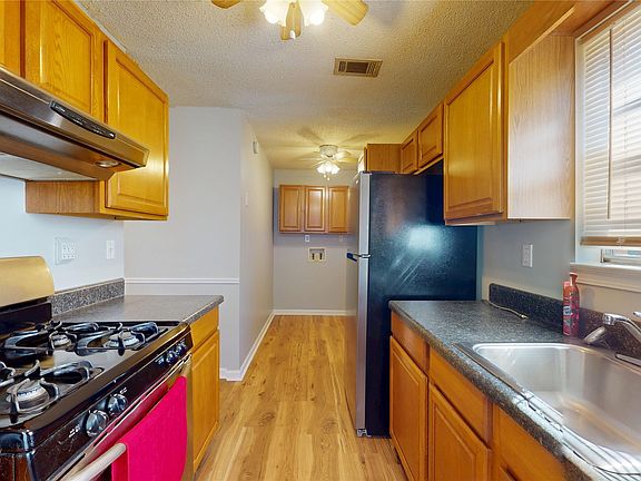 5th image of 666 Partridge Ln