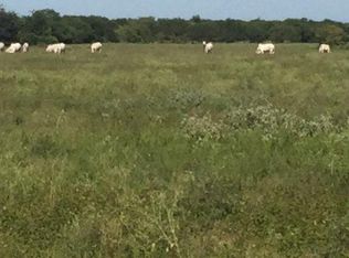 9813 Lower Mission Valley Rd, Victoria, TX 77905