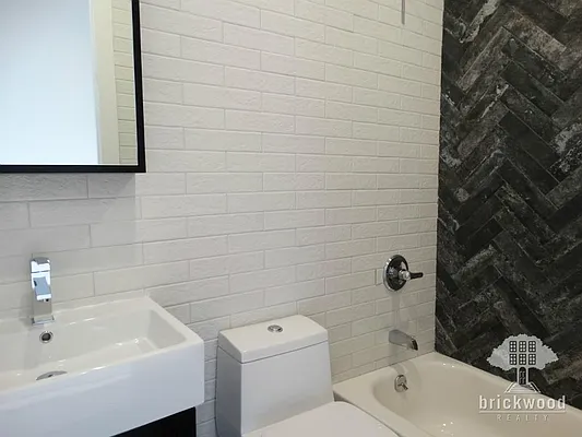 Rented by East Williamsburg Realty Inc | media 4