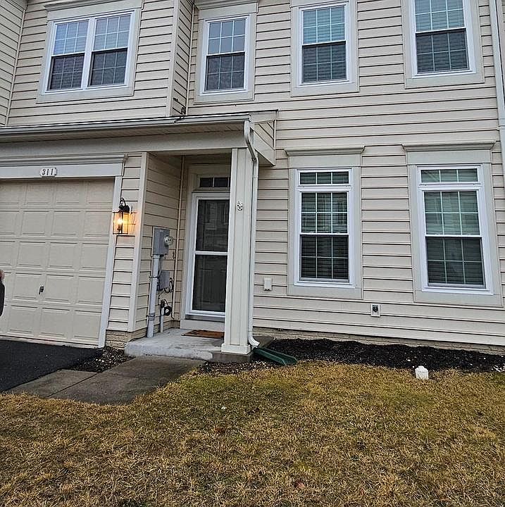 1st image of 311 Prestwick Ln