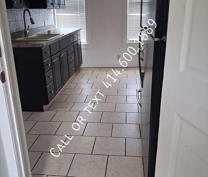 2304 W Vine St — Photo 2