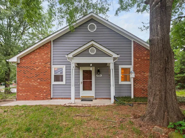 401 Huntington Park Dr, Morrisville, NC 27560
