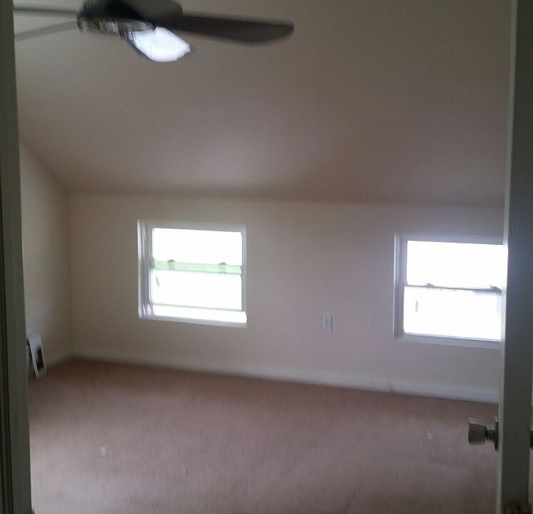 Upstairs Bedroom #1