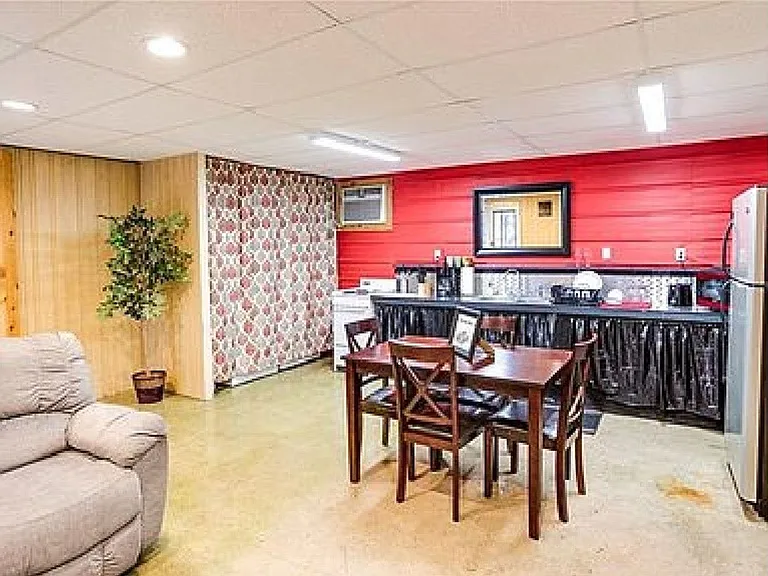 3609 SW 12th St — Photo 5