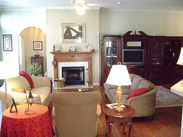 2nd image of 1510 Sedgefield Dr