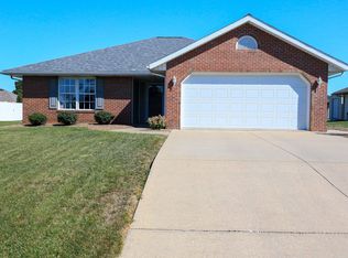 610 Tealwood Dr, Jasper, IN 47546
