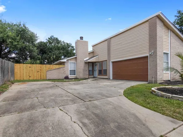 6922 Skyline Park Dr, Katy, TX 77449