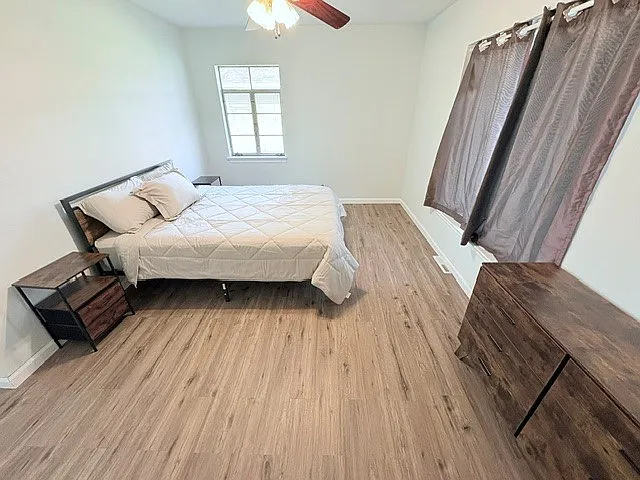 2 bed, 1500 sqft, $2,500 — Photo 4