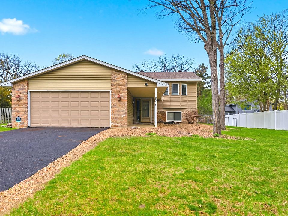 1st image of 12378 Magnolia Cir NW