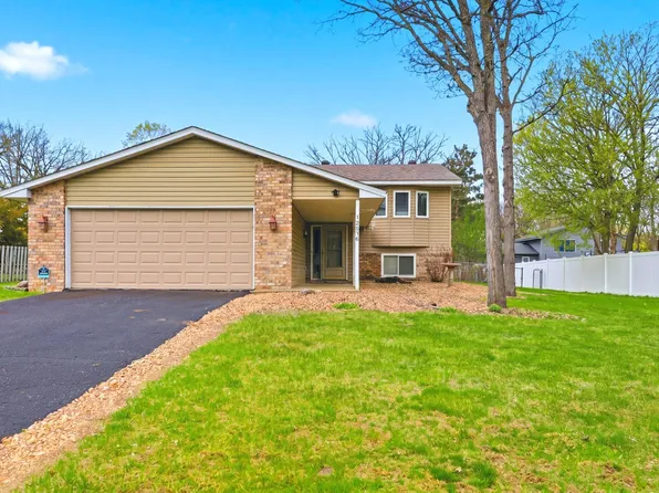 12378 Magnolia Cir NW, Coon Rapids, MN 55448