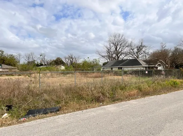 0 Los Angeles St Lot 13, Houston, TX 77026