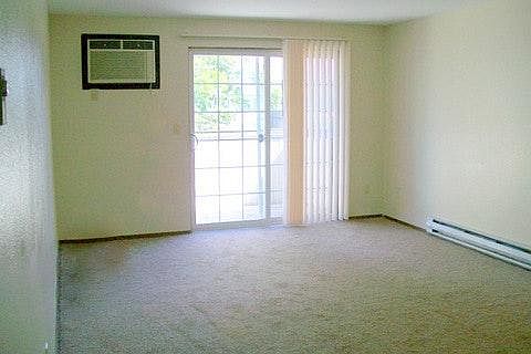 2nd image of 4108 W Albany Ave #Upstairs