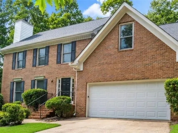 3501 Eastpines Way, Snellville, GA 30039
