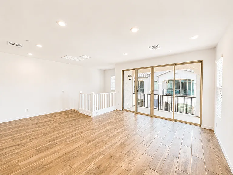 4043 E Brisa Dr — Photo 4