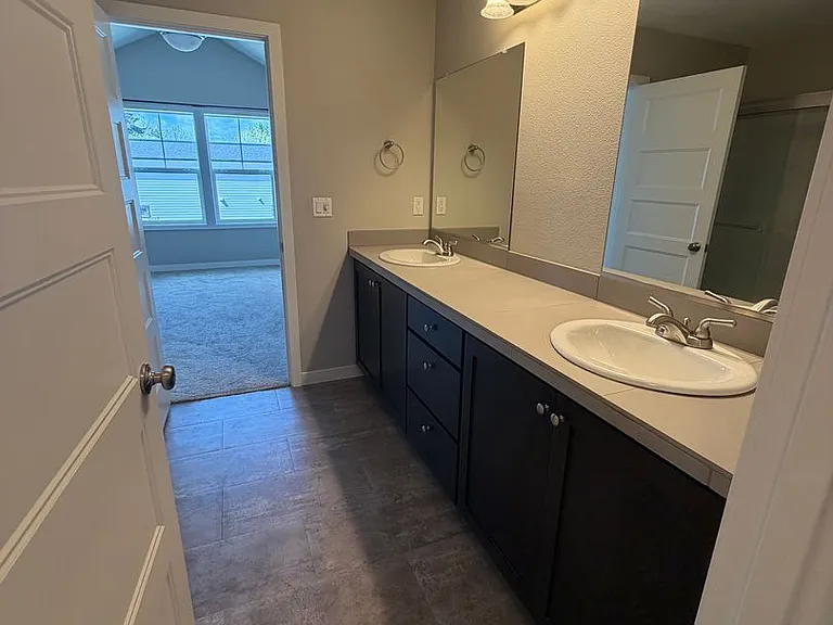 332 E Wayno Way — Photo 27
