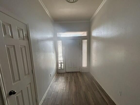 2nd image of 601 N Spruce Ave