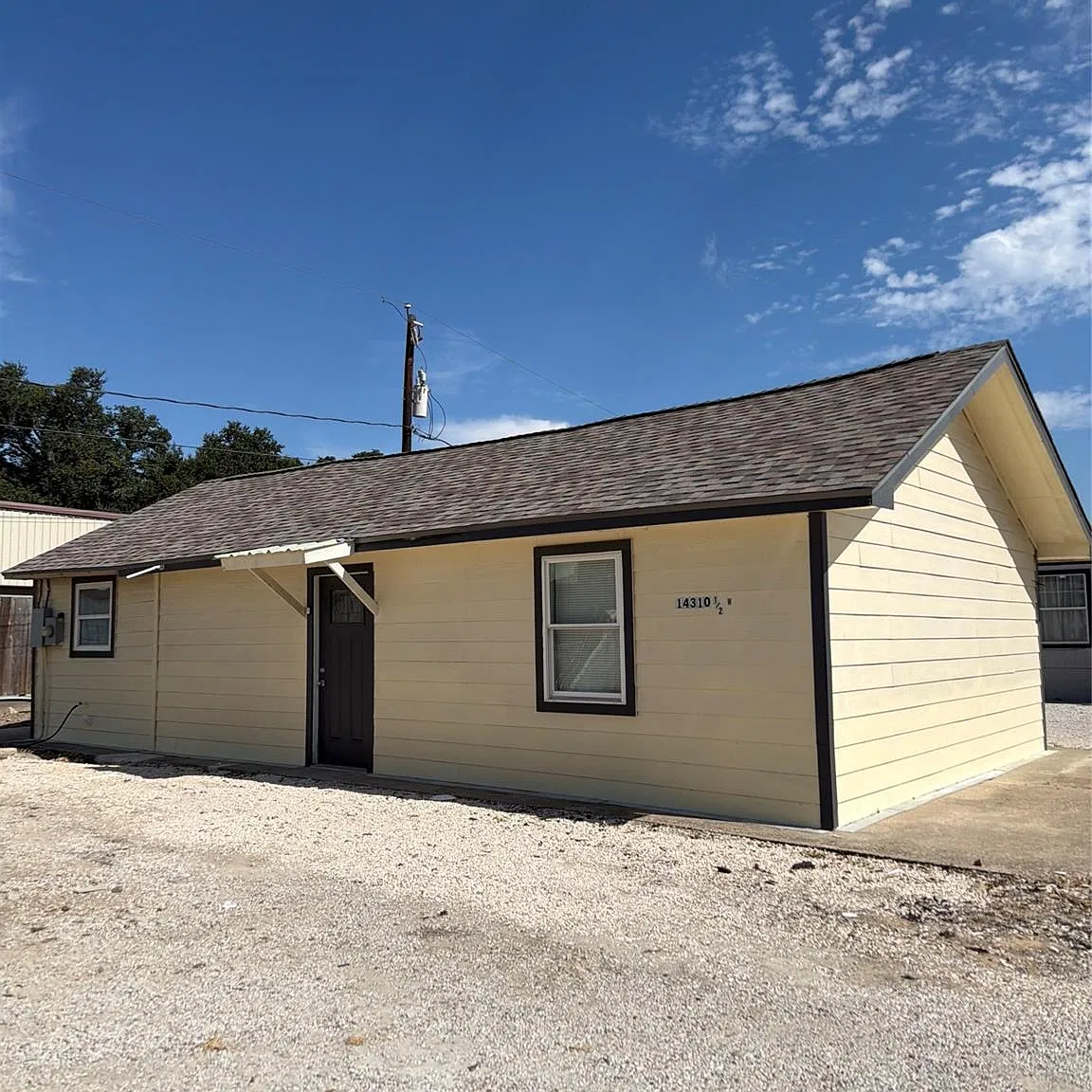 2 bed, 1.0 bath, 900 sqft, $1,500 — Photo 3