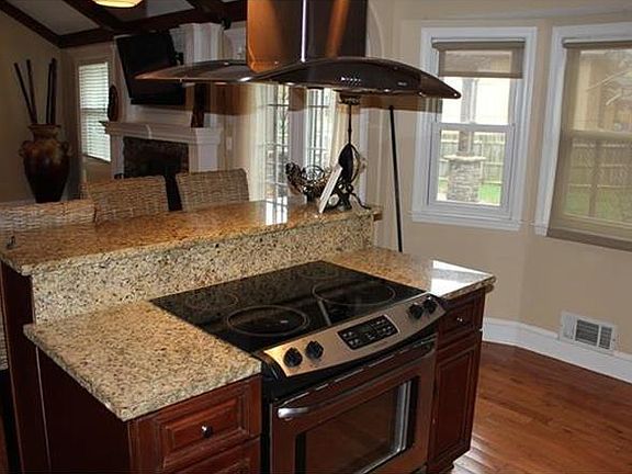 4th image of 6713 E 125th Pl