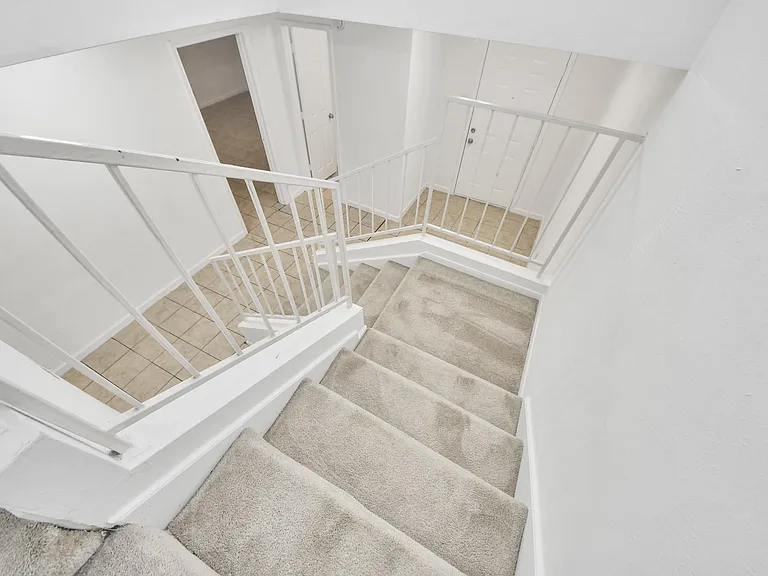 15534 Weldon Dr — Photo 21