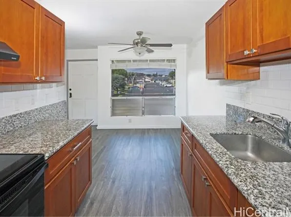 94-1155 Mopua Loop #N8, Waipahu, HI 96797