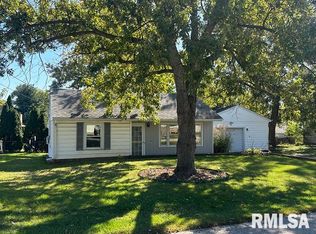 4216 Fairview Dr, Bartonville, IL 61607