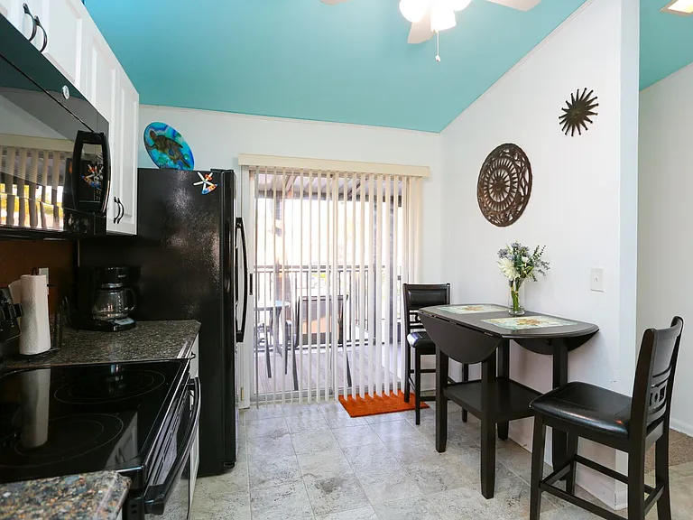 4030 Northlight Dr — Photo 3