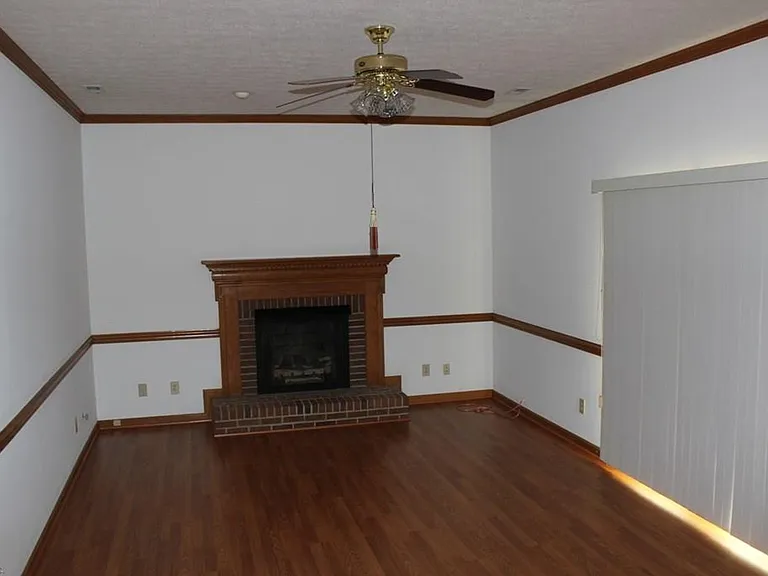417 Burnham Pl — Photo 9
