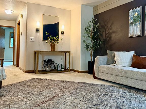 4th image of 2023 N Kavaney Dr APT 8
