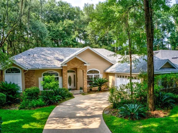 2406 SW 98th Dr, Gainesville, FL 32608