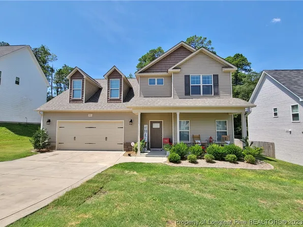 521 Rempstone Ln, Fayetteville, NC 28311