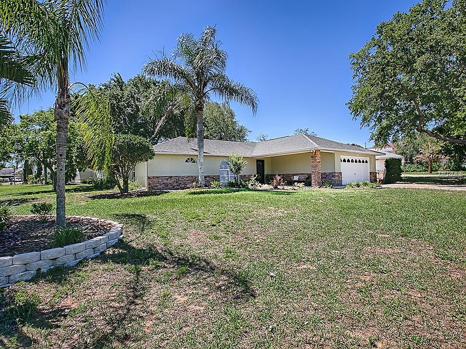 1st image of 36931 Lake Yale Dr