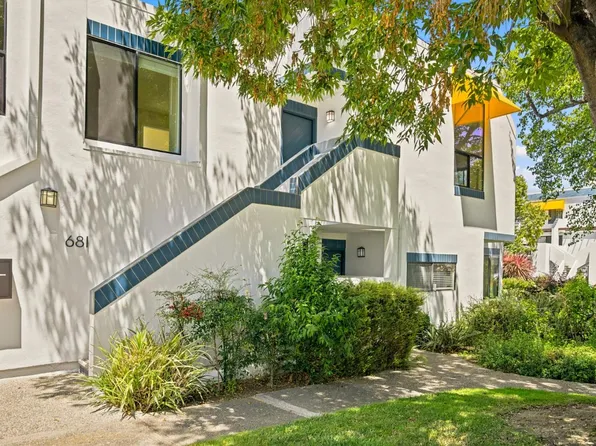 681 Portofino Ln, Foster City, CA 94404