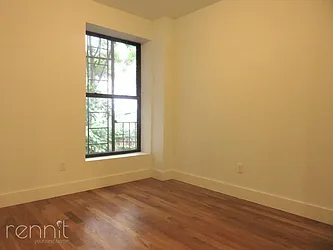 Rented by Rennit Inc.