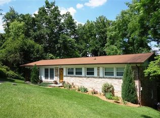 2305 Woodridge Ave, Kingsport, TN 37664