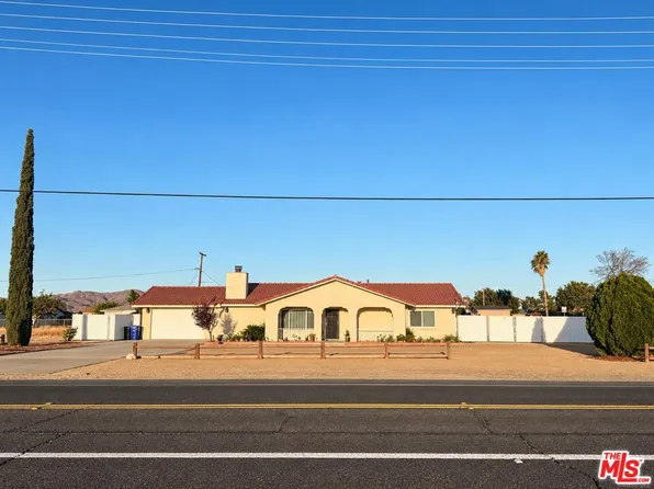11711 Kiowa Rd, Apple Valley, CA 92308