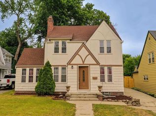 48 E Iroquois Rd, Pontiac, MI 48341