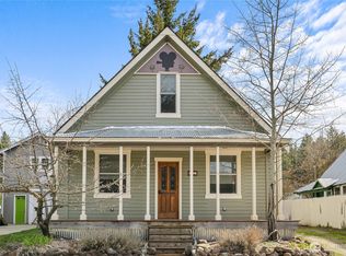 132 4th St, Roslyn, WA 98941