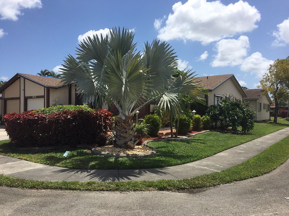 1st image of 9630 W Elm Ln