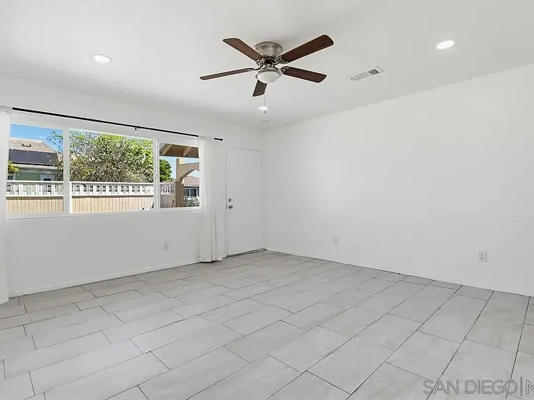 3095 L St — Photo 7
