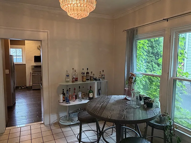 Breakfast room