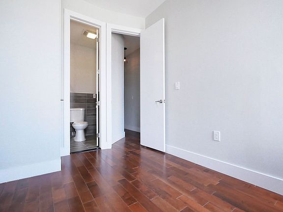 3rd image of 642 Kosciuszko APT 3R