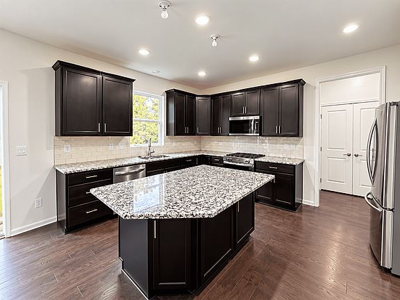 2nd image of 6462 Tarr Rd