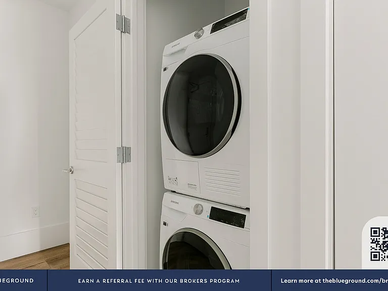 Washer/Dryer in Apartment